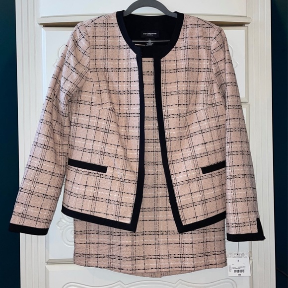 Liz Claiborne set - Picture 2 of 6